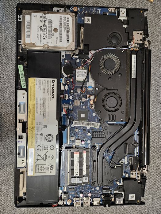 Laptop Lenovo Y50-70 i5-4210 2.9GHz 16GB Ram GTX 960M WIN 10