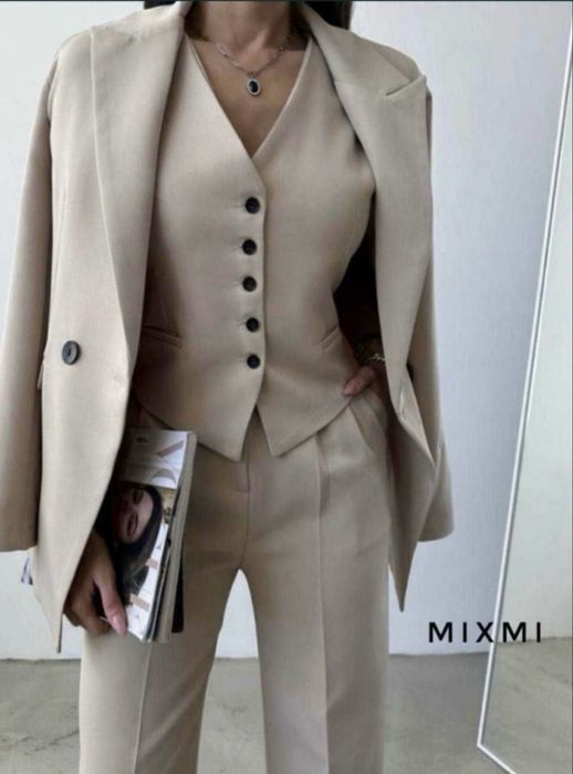 Garnitur damski 3 czesciowy