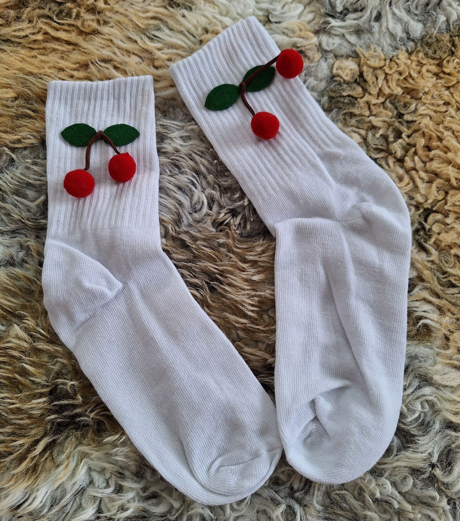 Nowe Skarpetki Damskie Wisienki White Socks Cherry Retro Pin Up