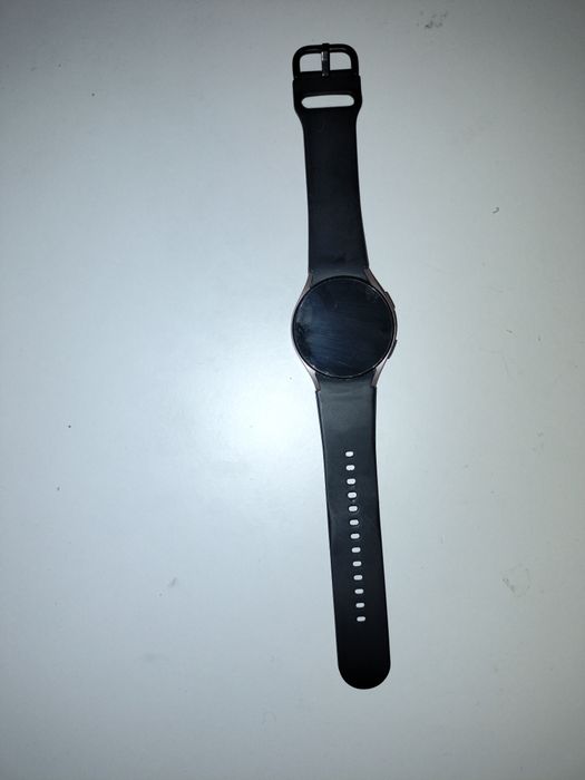 Samsung Galaxy Watch 4 + ładowarka