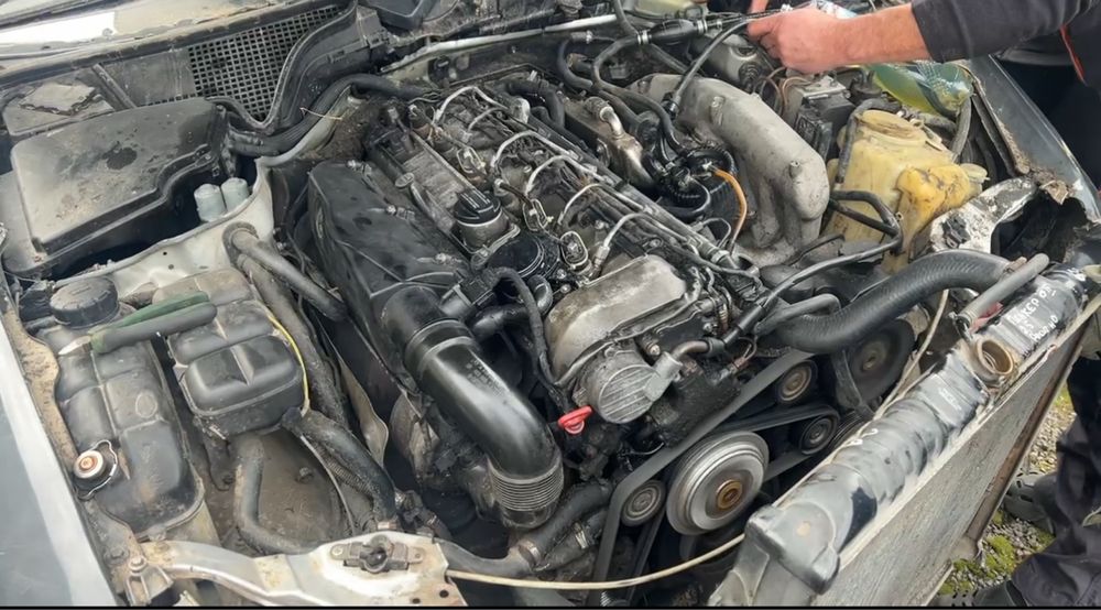 Двигун мотор Mercedes OM613 3.2 CDI на машині!