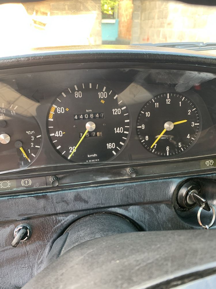 Мерседес w123 дизель 2.4