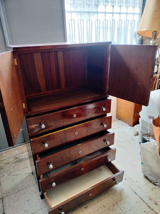 Móvel Alto Antigo – Porta Superior + 6 Gavetas – Madeira Maciça