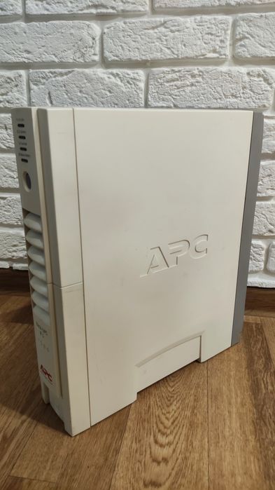 Джерело безперебійного живлення APC Back-UPS RS1500