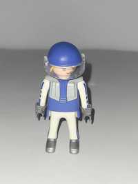 Figurka playmobil z zestawu 4215 - "Hand-Launch Glider Jet Team"