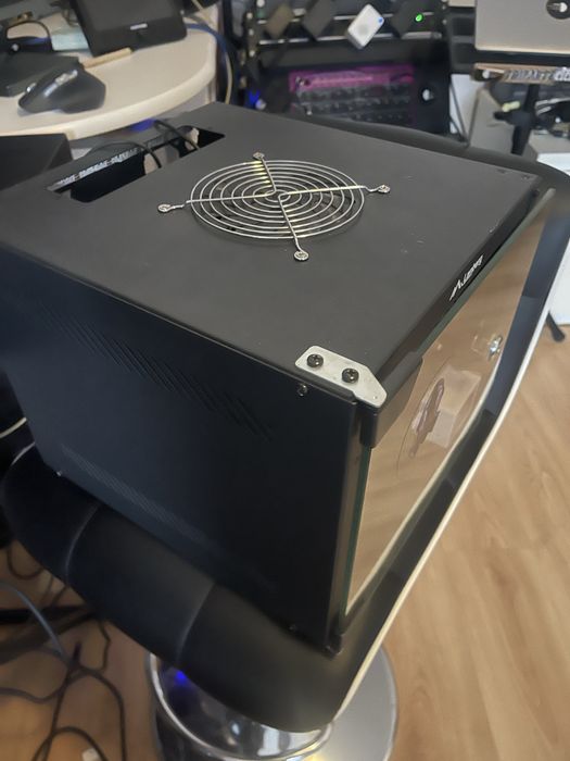 Rack Armario bastidor LANBERG 10’ para audio ou informatica com fecho