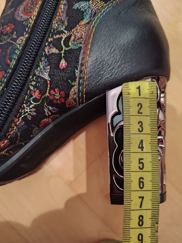 Nowe botki Laura Vita - r.36