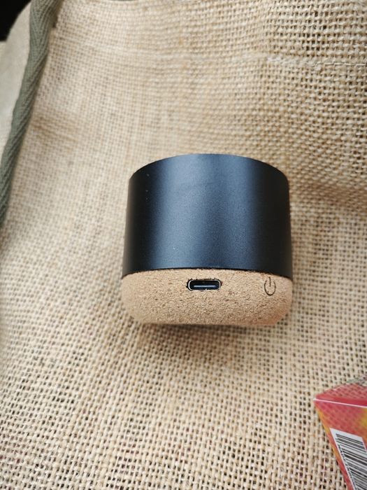 Głośnik Bluetooth nowy