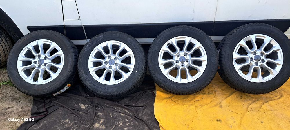 4 x Alu. Jeep Cherokee Compass Renegade opony Pirelli 235/55/17 zima