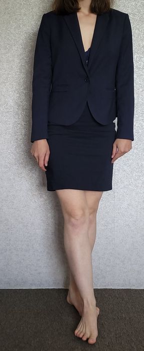 Продам спідницю та піджак темно-синього кольору H&M розмір М