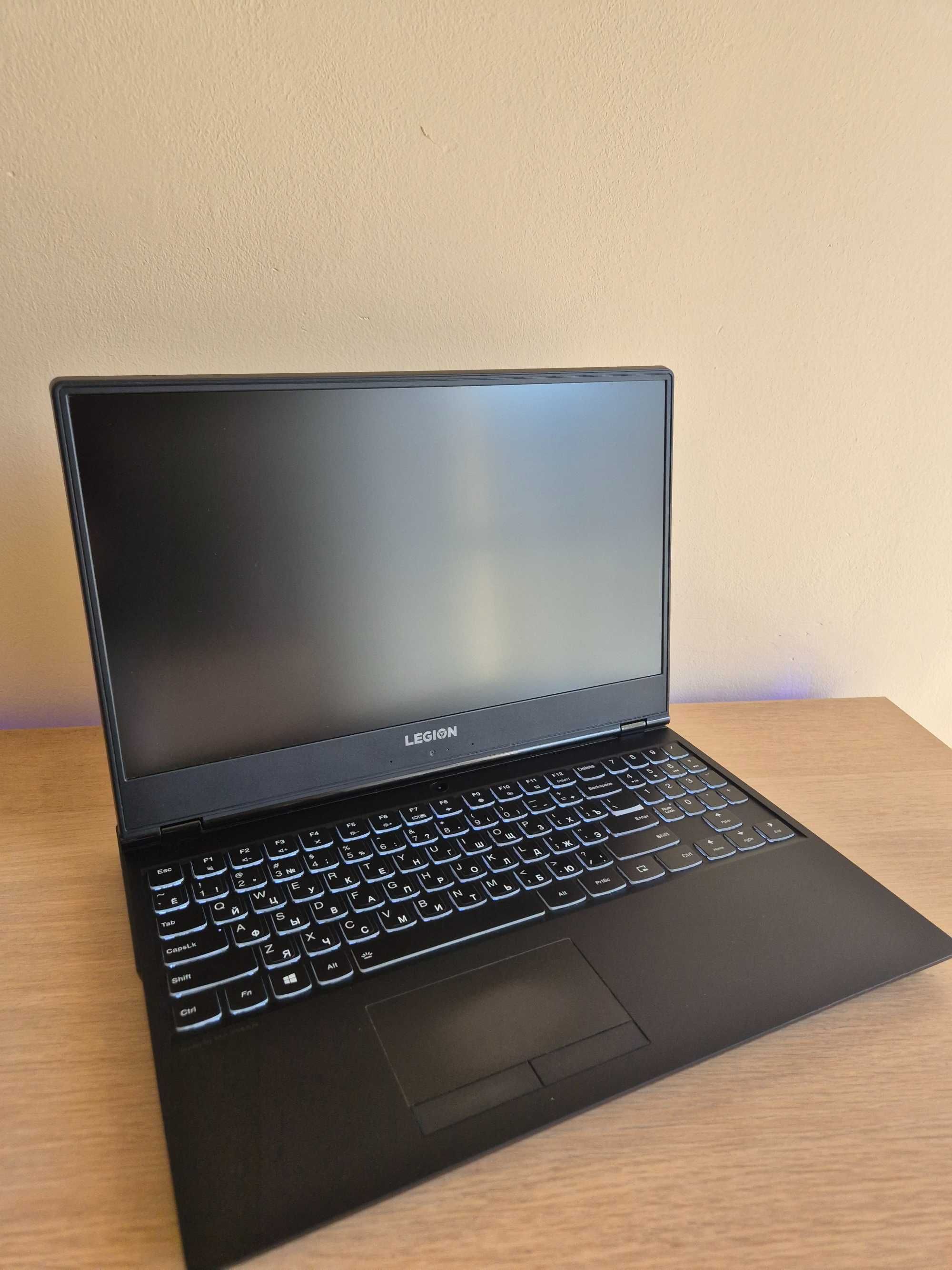 Laptop LEGION Core i5 / GTX 1050 Ti / 16 RAM / Windows 11 / SSD256+1TB