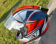 Capacete kyt fechado