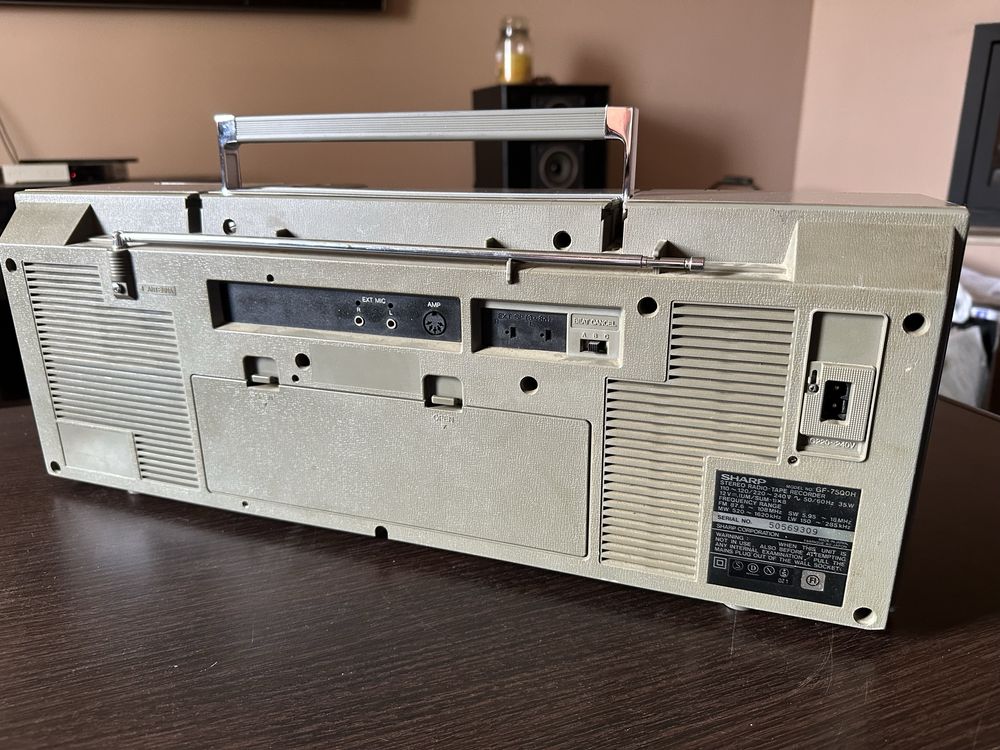 Sharp GF-7500h boombox