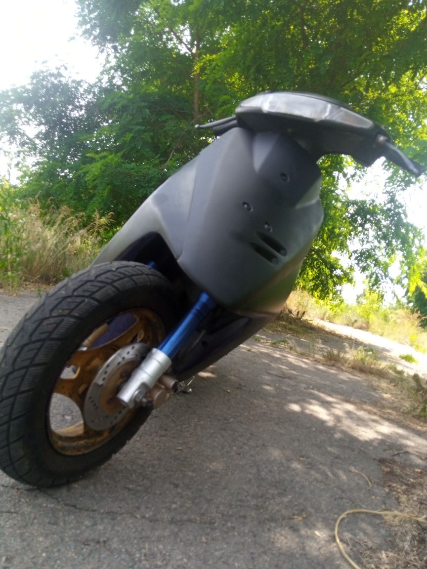 Продам скутер Honda Dio 28zx