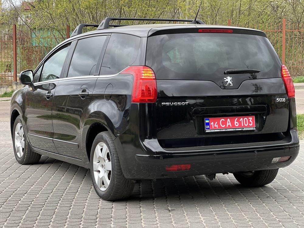 Peugeot 5008 1.6 свіжо пригнаний