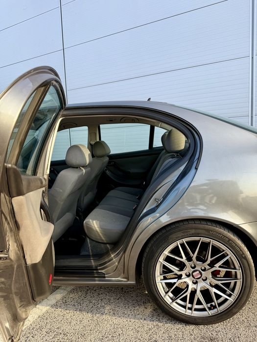 Seat toledo 1.9 TDI pd130 6v Livrete