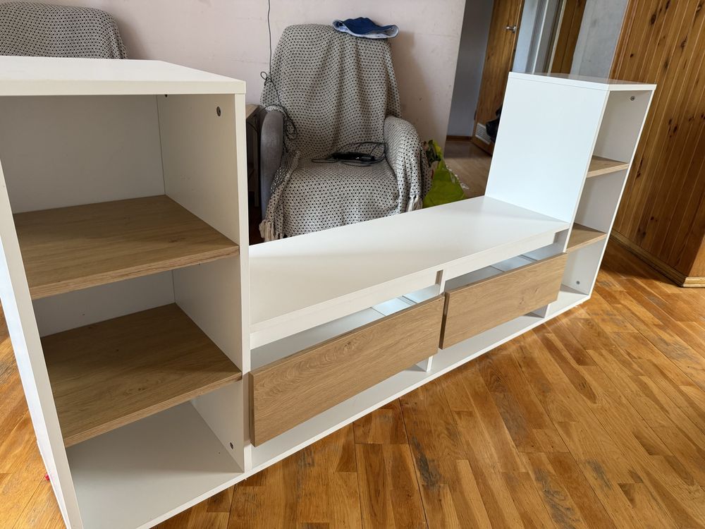 Szafka pod telewizor