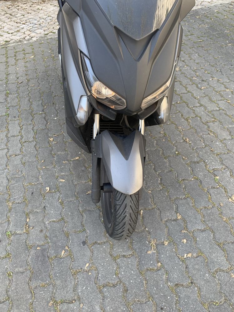 Scooter Yamaha X-Max 125