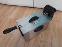 Frytkownica Clatronic FR 3586, stal nierdzewna/korpus Cool Touch/2000W