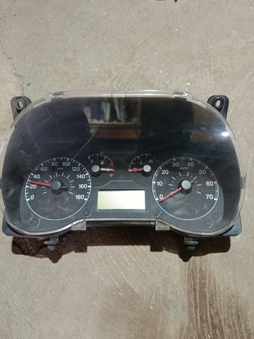 Продам приборку на Фиат Фиорынио