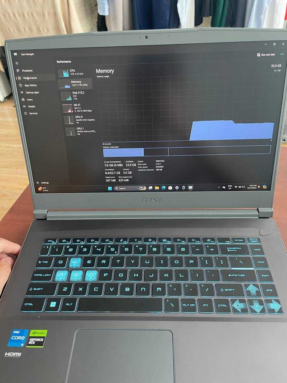 laptop Msi thin 15