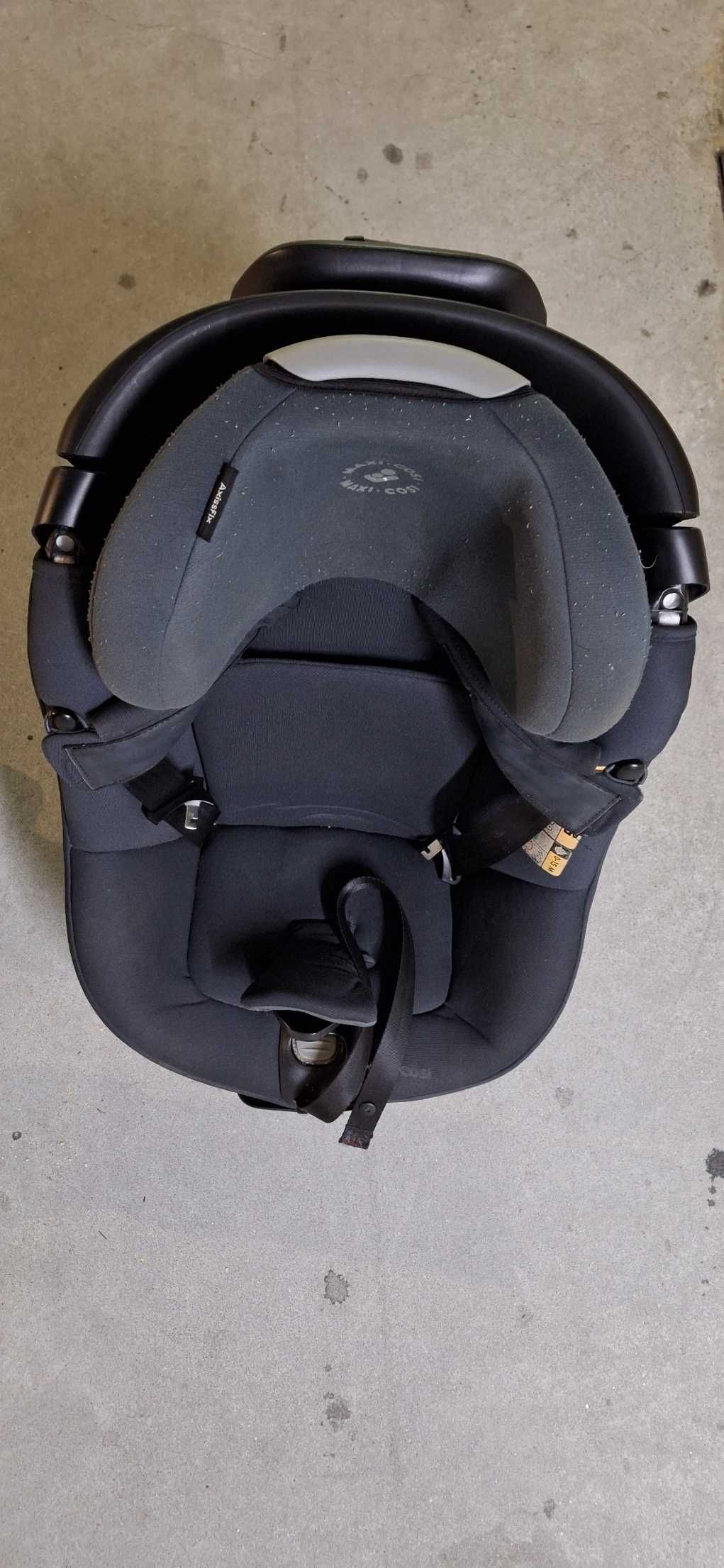 Auto Cadeira de Bébé da "Maxi-Cosi" modelo "AxissFix"