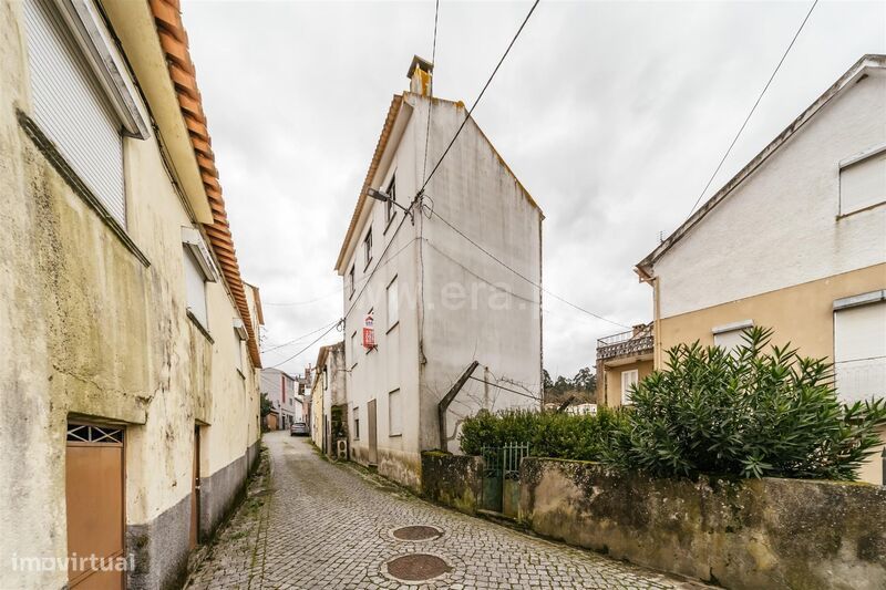 Moradia T4 / Seia, Seia, São Romão e Lapa dos Dinheiros