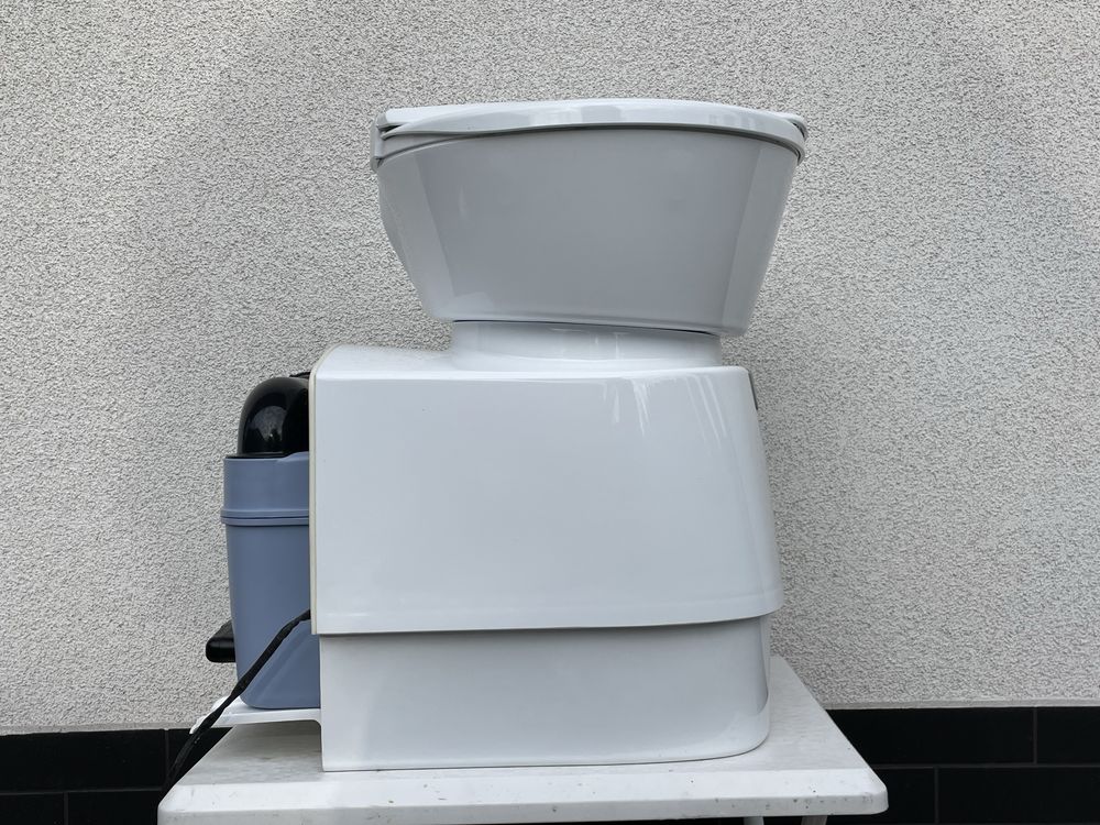 Wc toaleta kamper Dometic ct 4110