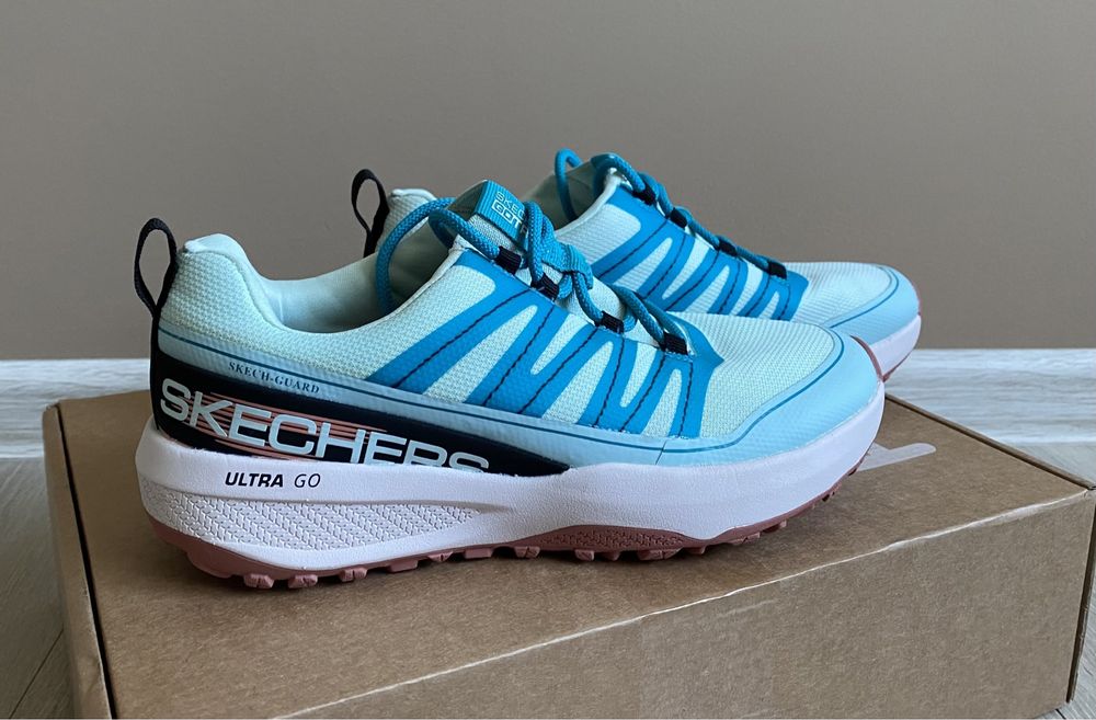 Кросівки Skechers Go Trail Aqua/multi 36 розмір / 23,5 устілка