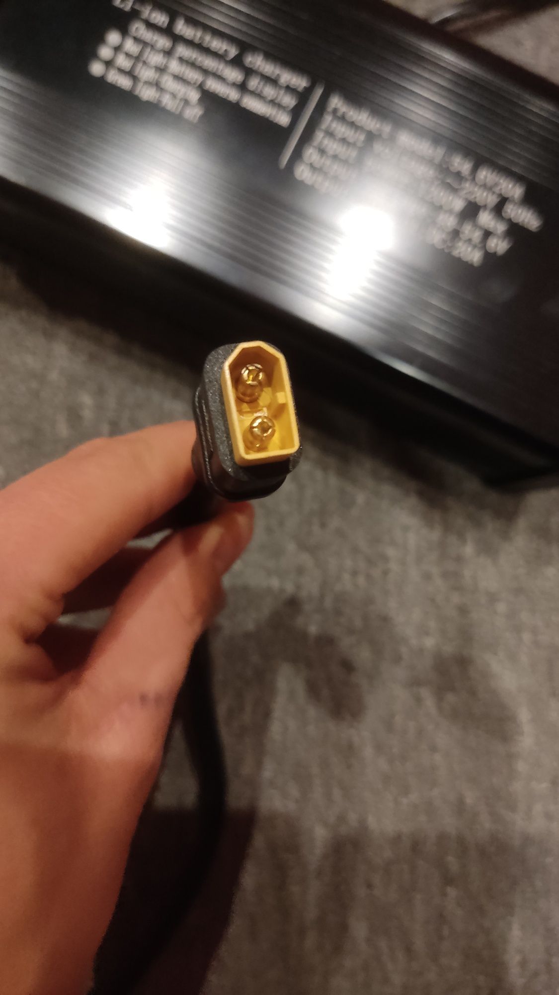 Ładowarka do baterii 48V 20A