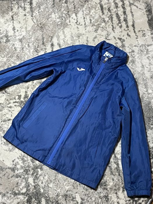 Вітровка джома Joma
