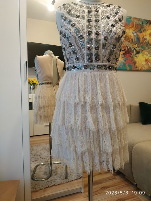 Piękna, sylwestrowa sukienka krótka okazjonalna