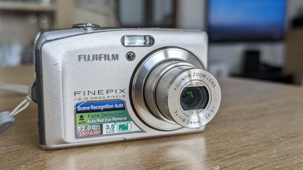 Rarytas Aparat fotograficzny cyfrowy Fuji Fujifilm f60 FD CCD HR