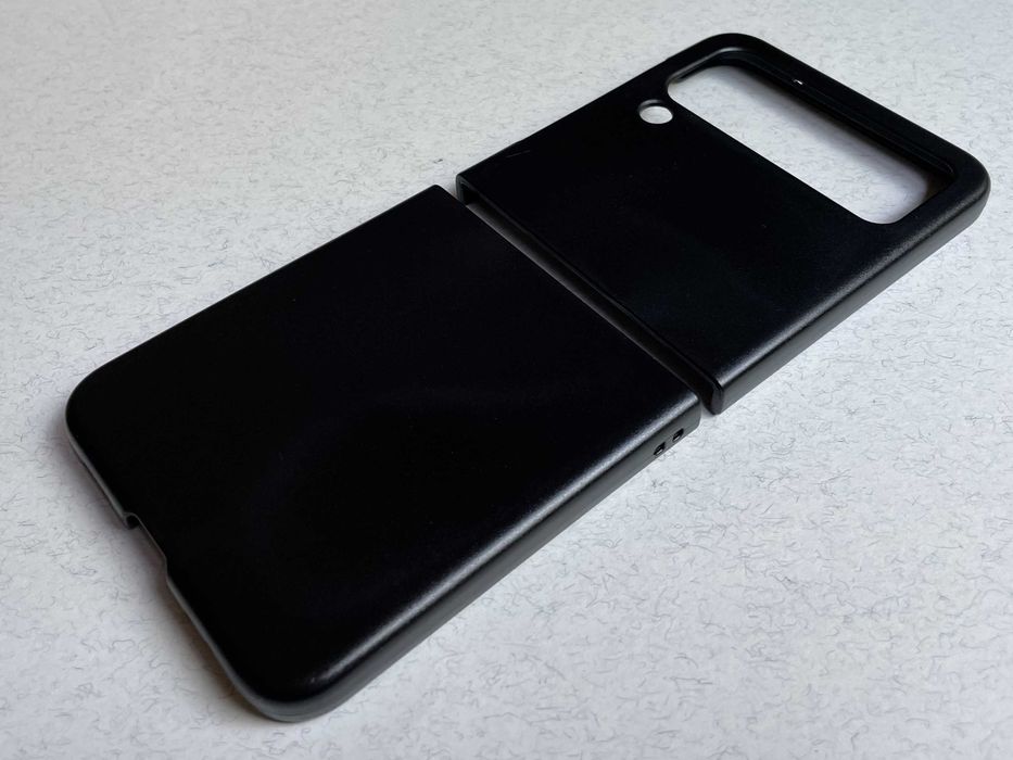 Samsung Galaxy Flip 4 чохол чорний матовий пластик чехол накладка