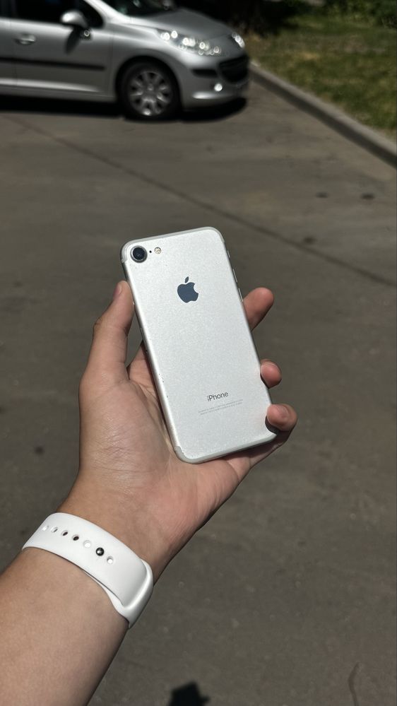 Iphone 7 треба замінити батарейку