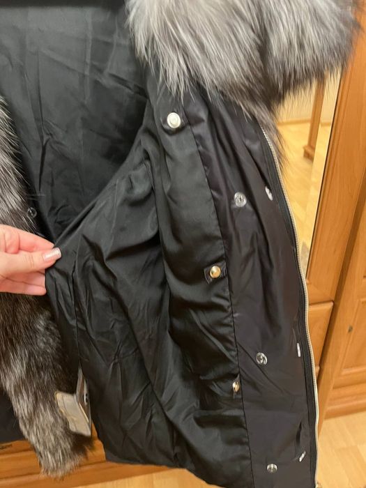 Куртка з хутром чорнобурки