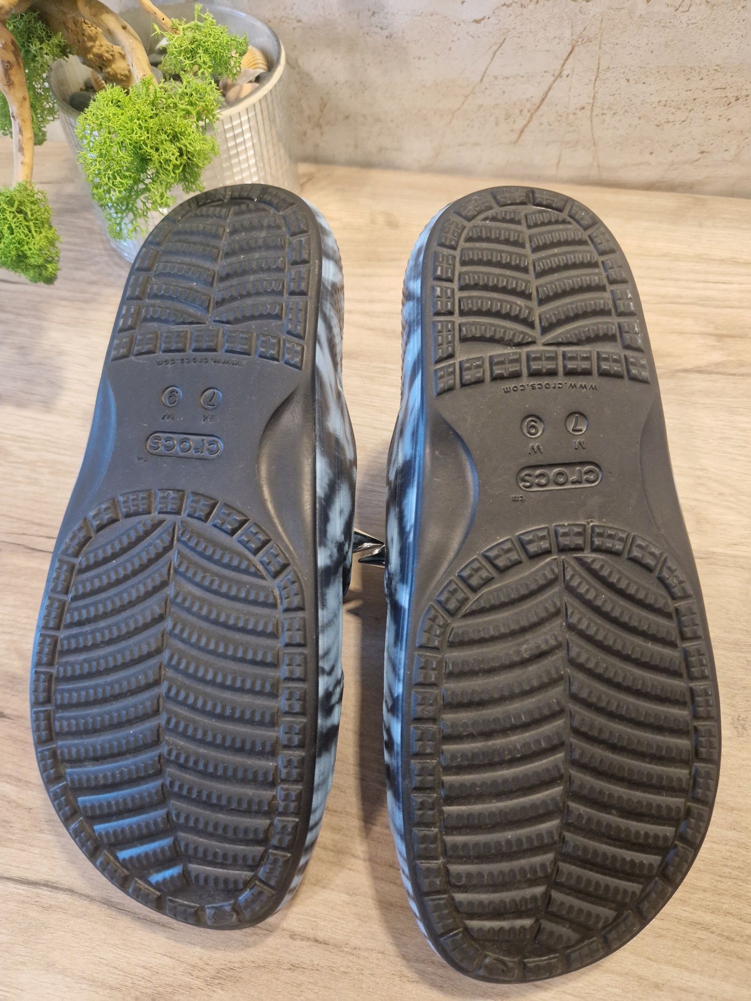 Crocs Klapki Classic Rebel Sandal r. 39 - 40 , 26,5 cm nowe