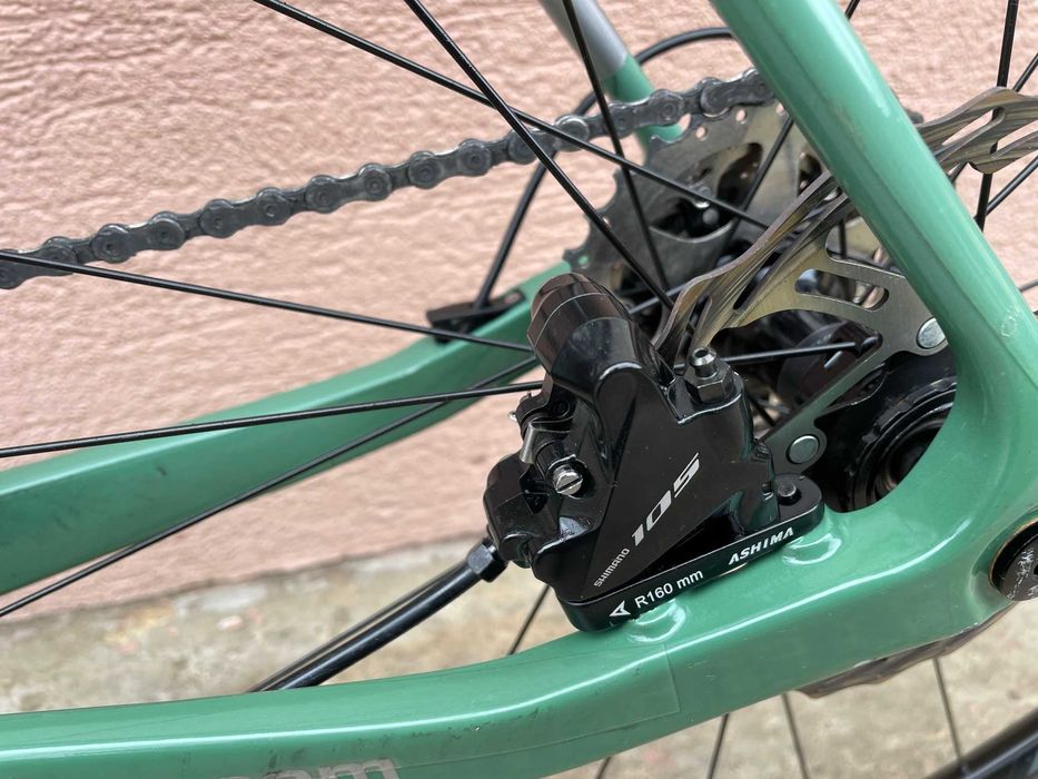 Rower szosowy full carbon, Boost R096-D disc, Shimano 105