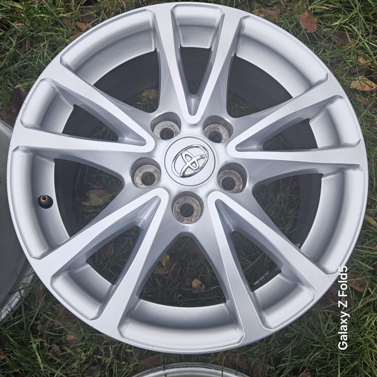 Alufelgi 16 Toyota Corolla Auris Avensis Rav4 Yaris Cross 5x114,3 ET39