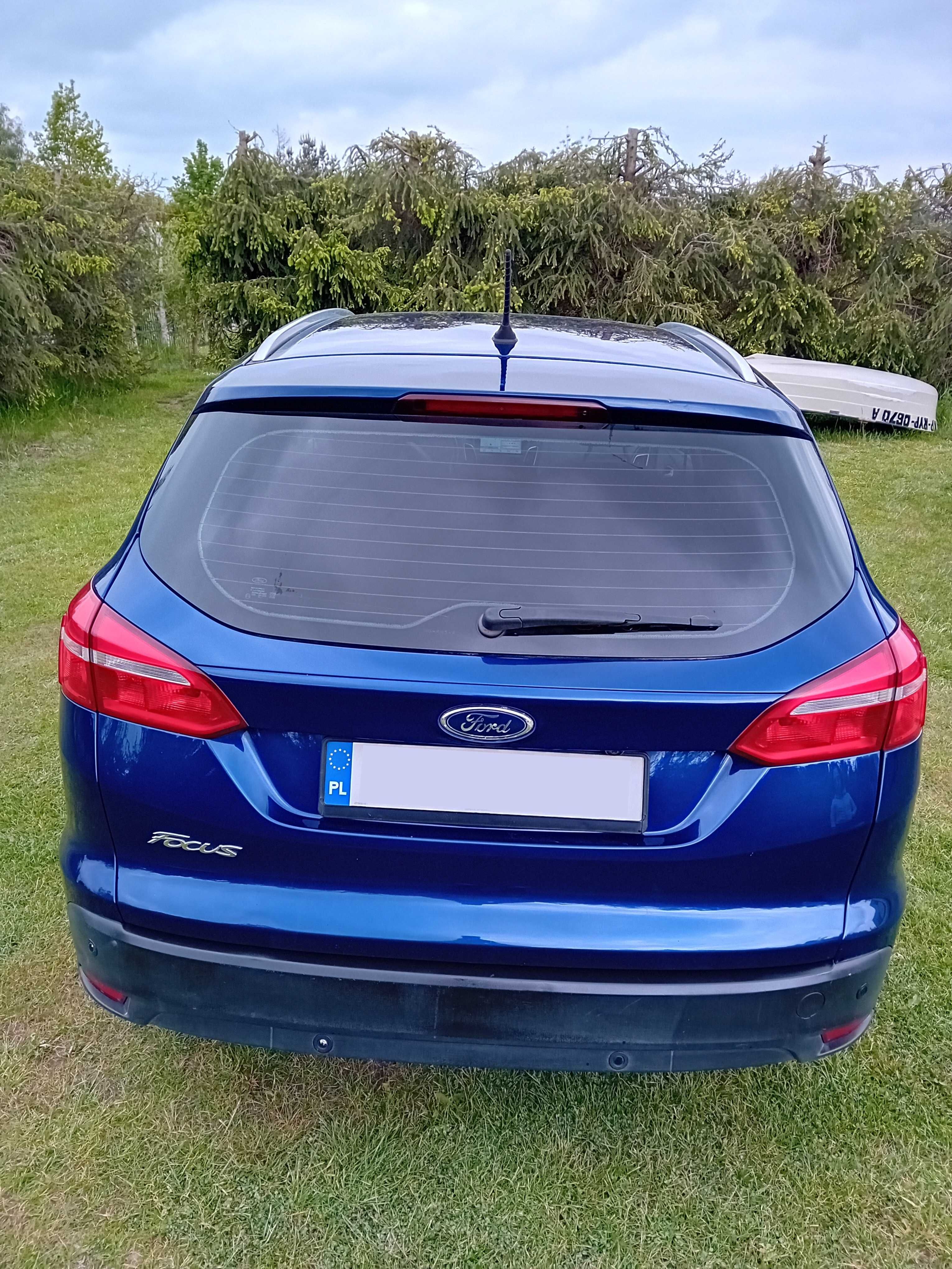 Ford Focus Kombi 1.0 EcoBoost Start-Stop - bogata wersja