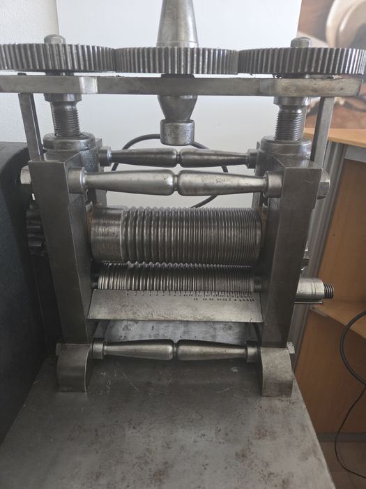 Laminador eléctrico ourives