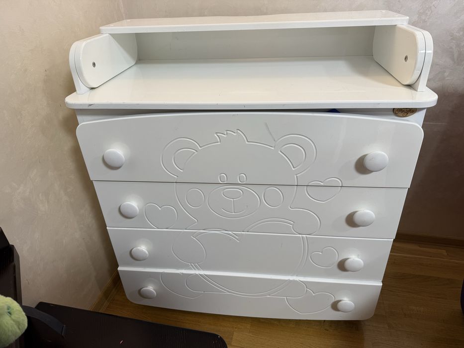 Пеленальний комод