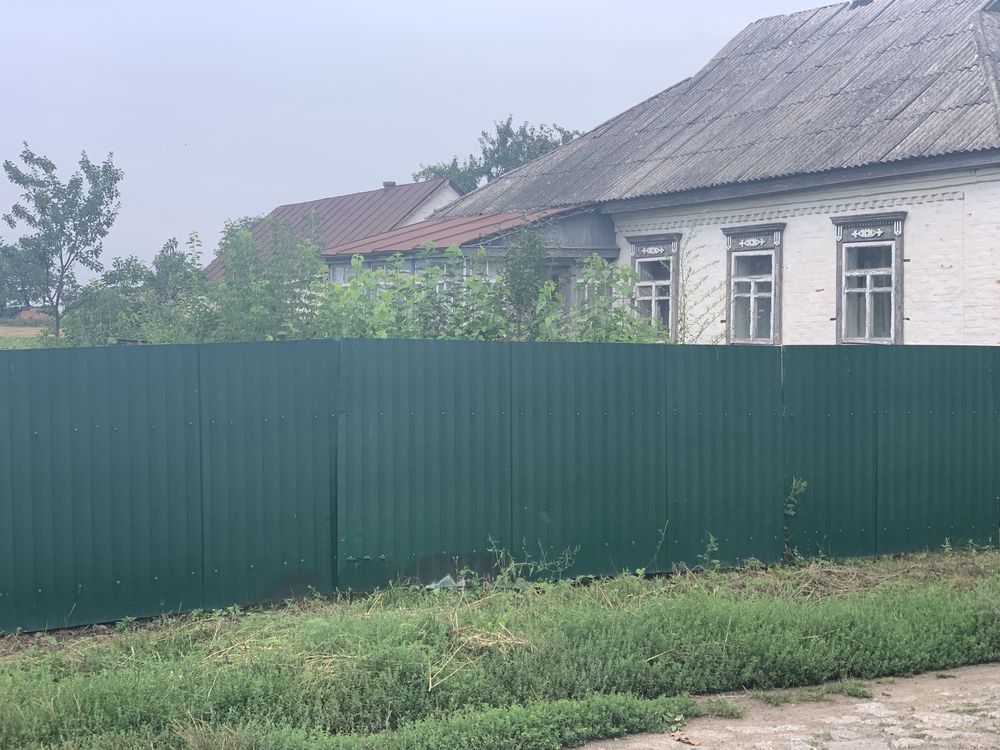 Дім в селі Матусів
