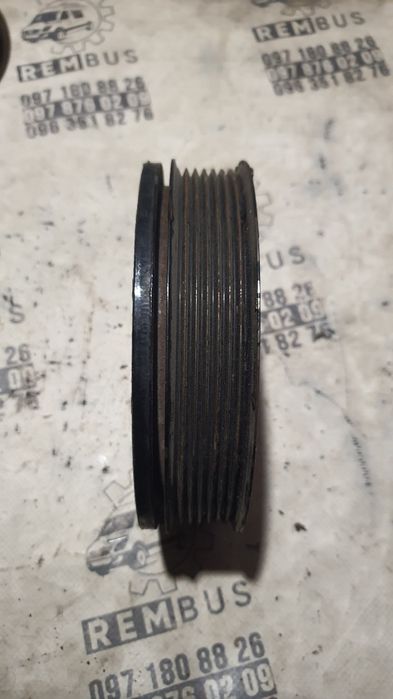 Шків коленвала демпферний Renault Trafic 2.0 dci 8200781898