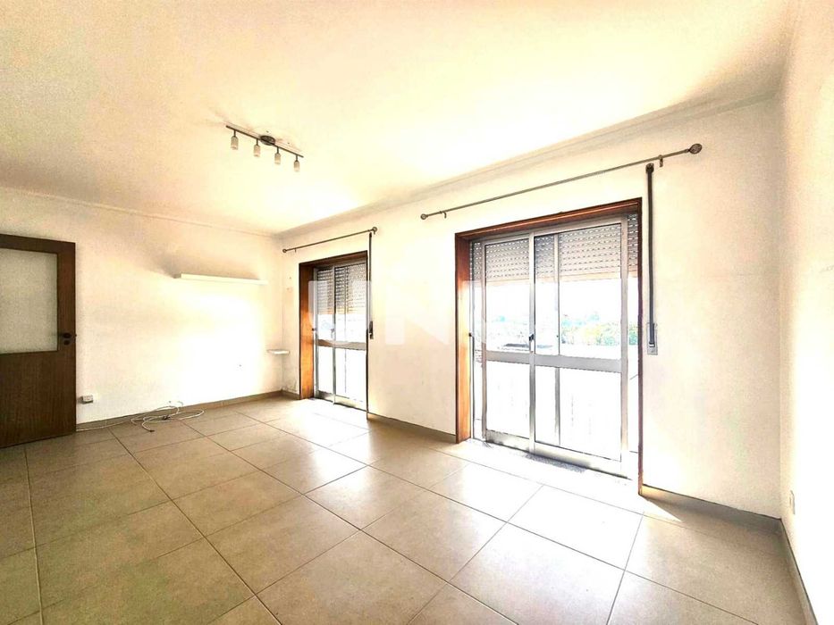 Apartamento T2 para arrendamento em Viseu