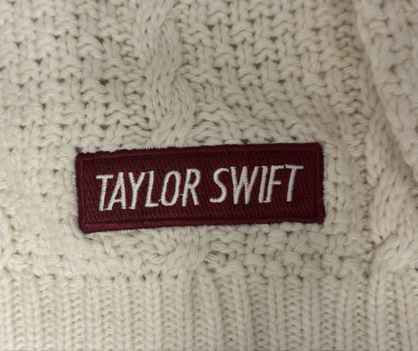 Taylor Swift Oficjalny Cardigan Red M/L Limitowana Edycja