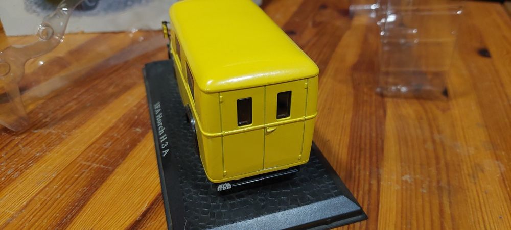 Model 1:43 IFA Horch H 3 A Atlas Collection