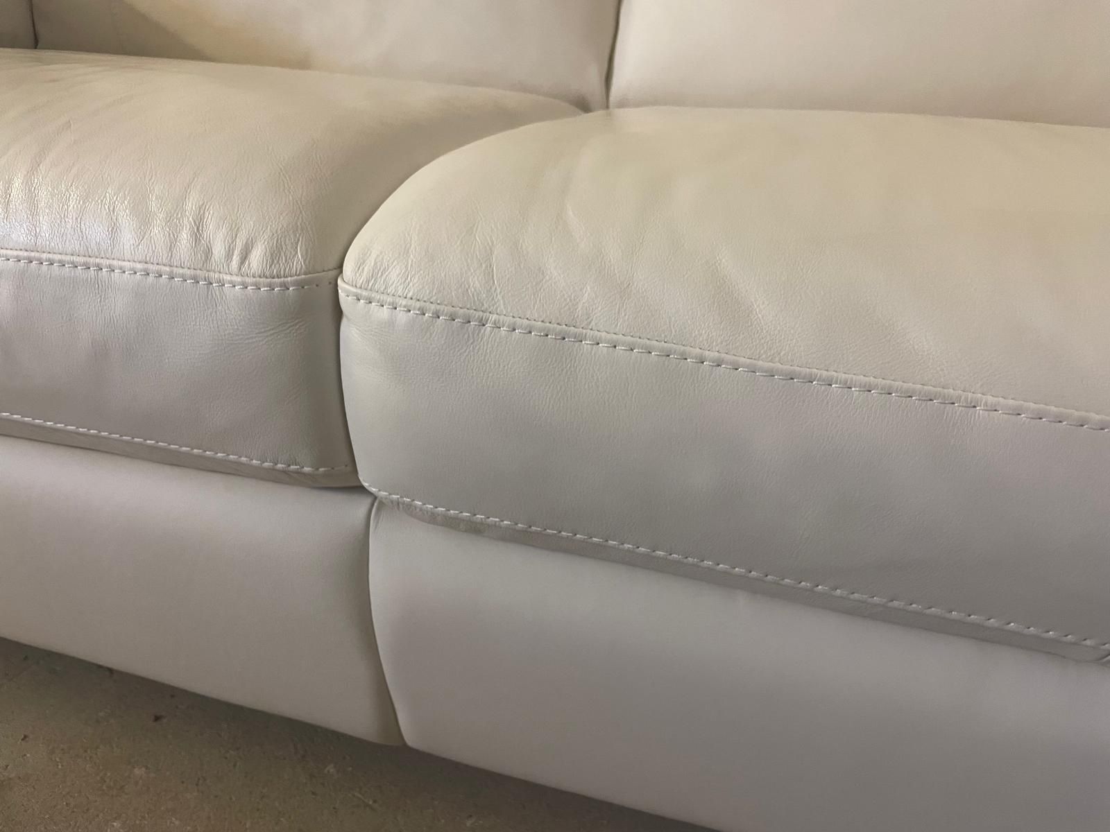 Sofa skórzana koloru ecru