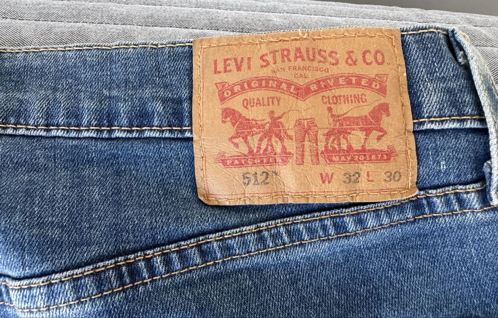 Calças Levi’s 512