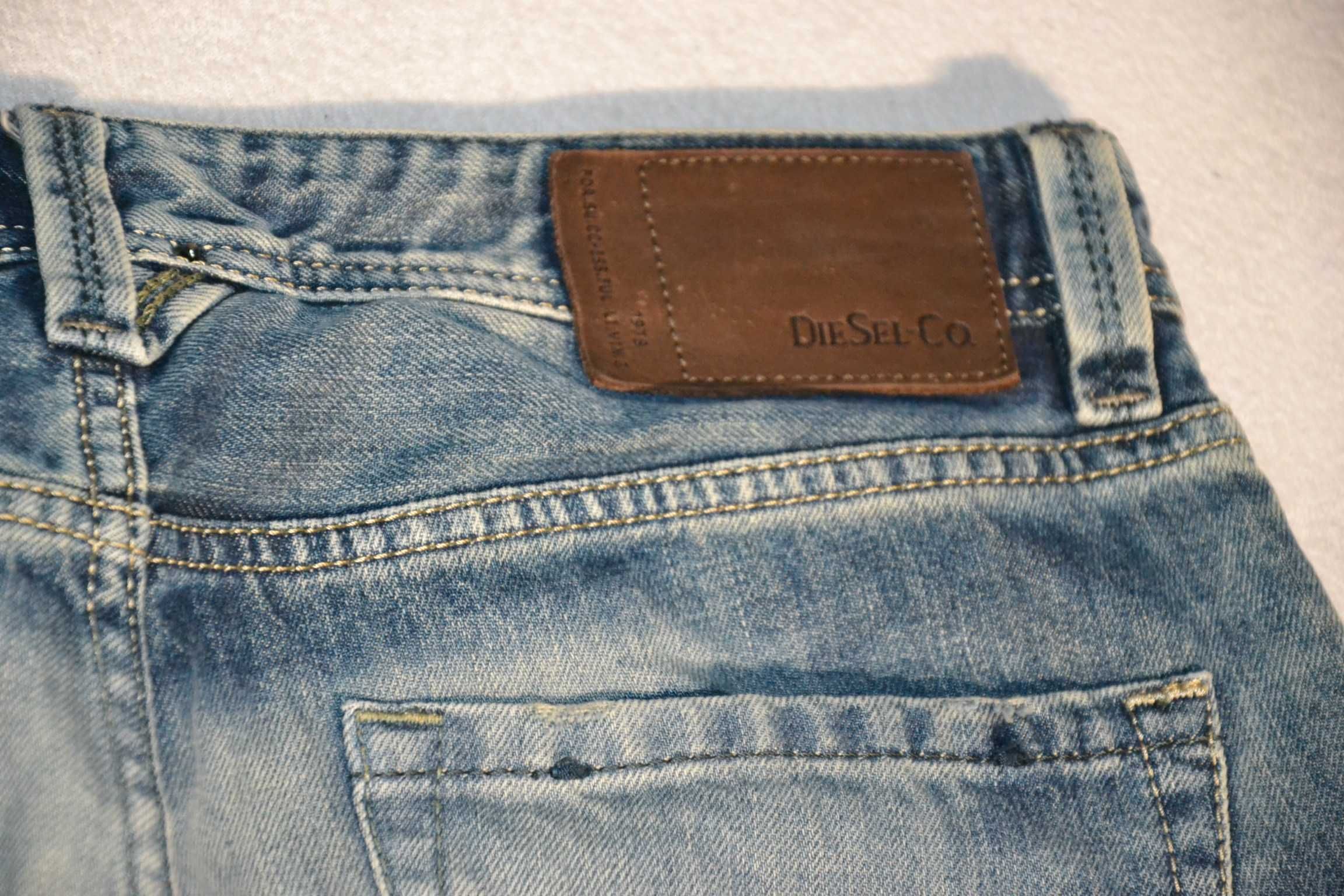 DIESEL Jeans Larkee Spodnie Męskie W30 L30 Dżinsy Oryginalne Bawełna